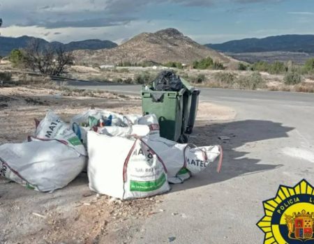 Novelda Local Police Rubbish Dumping