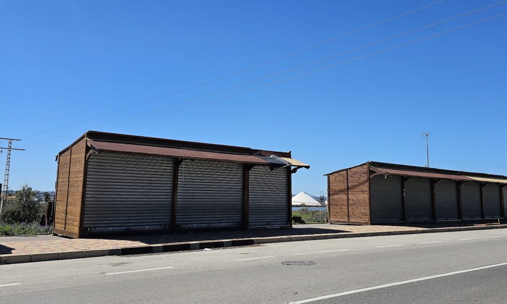 No electricity and few sales at the new temporary location of Torrevieja’s hippie market – Costa Blanca Daily