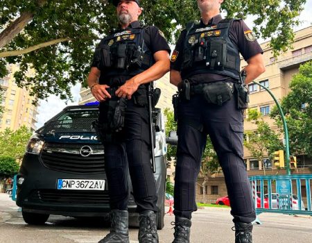 Seven arrested for stealing €72,000 in two robberies in Alicante and Benidorm