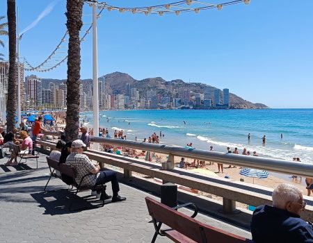 Spain launches the new travel season with nearly 7,500 places for pensioners at 50 euros