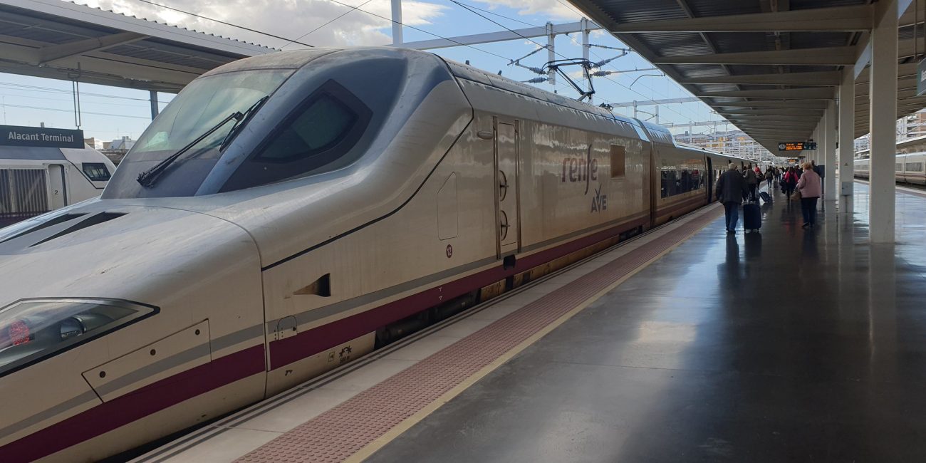 Traveling from Valencia to Alicante will take less than an hour in 2027