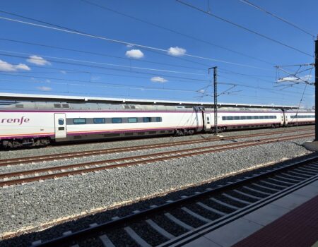 Train drivers call off their strike